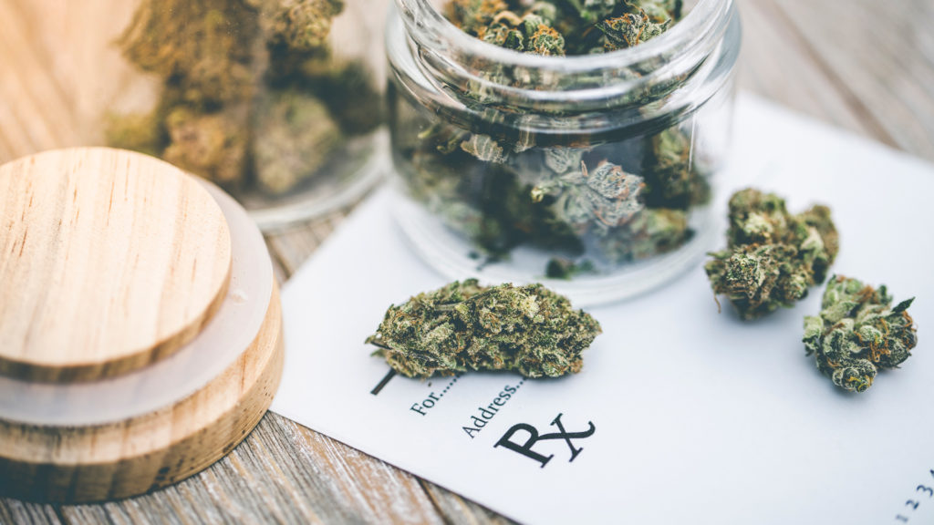 Hanföl, medizinische Marihuana-Produkte, einschließlich Cannabisblätter, CBD und Haschischöl, alternative Medizin